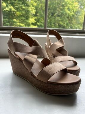 Women’s Tan Wedge Sandals with Elastic Cross Straps